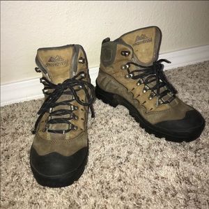 Montrail Torre GTX hiking boots. Like new.